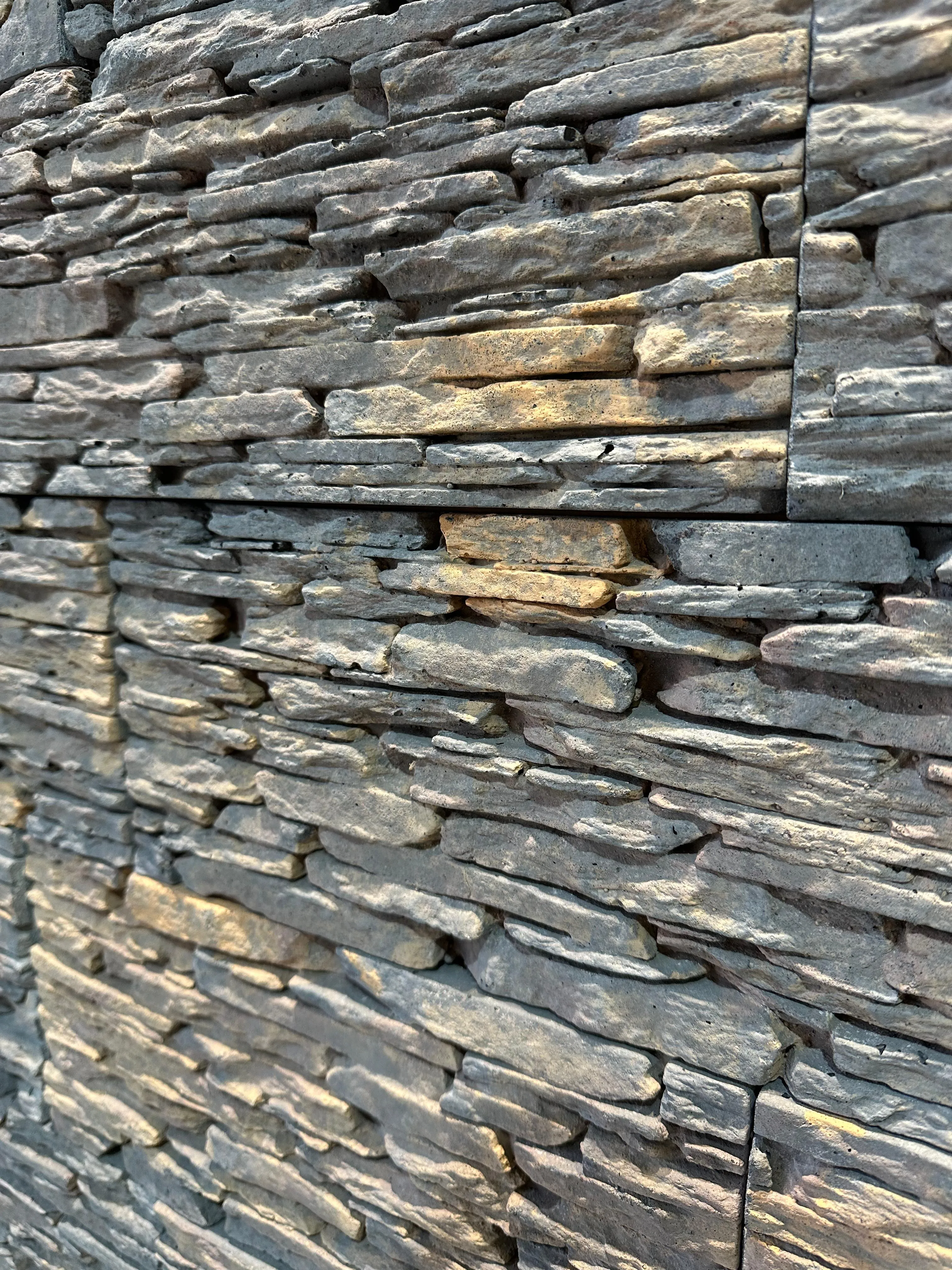 ES-LAJA AKITA CREMA OXIDADA CAJA X 0.35mt2