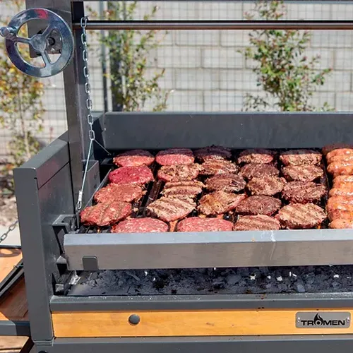 Parrilla a leña Tromen Campo con Sistema de Elevación