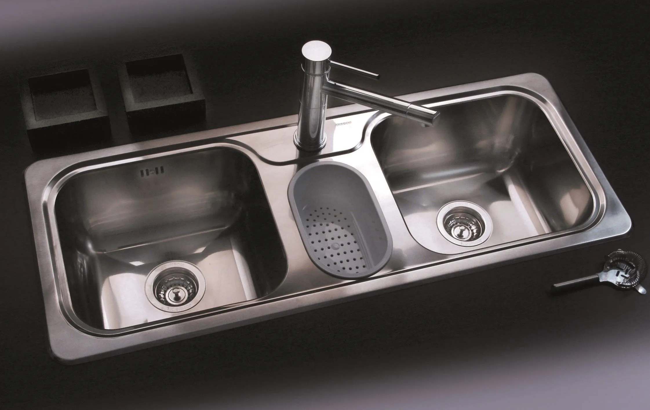 JOHNSON-304-BACHA TRIPLE HYDRA J107A